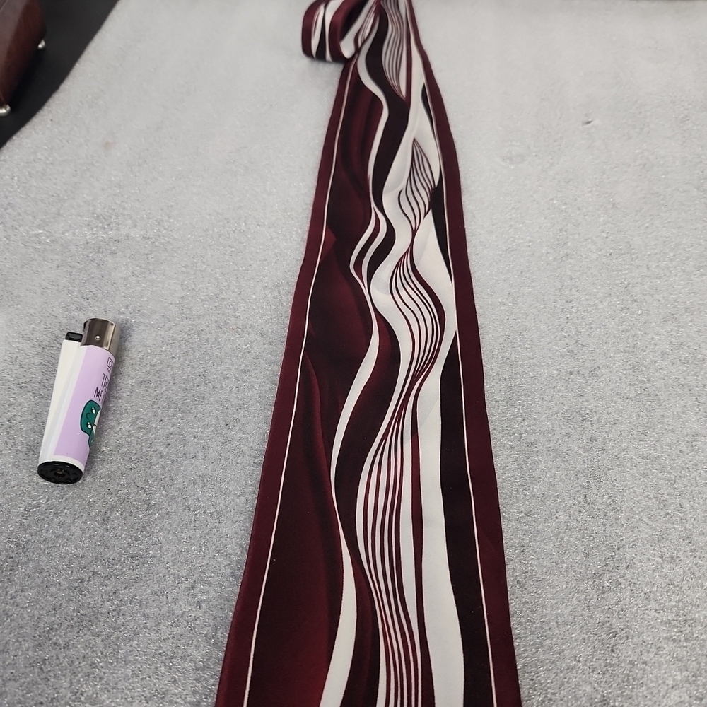 Stacy Adams Burgundy and White Wave Tie